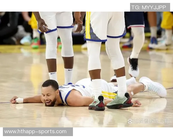 库里赛前幽默互动哈登称我们还在打呢展现友谊与竞技精神 库里赛前幽默互动哈登称我们还在打呢展现友谊与竞技精神