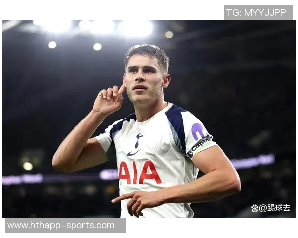 范德芬全场最佳表现助热刺战胜水晶宫贡献11解围与2抢断精彩数据